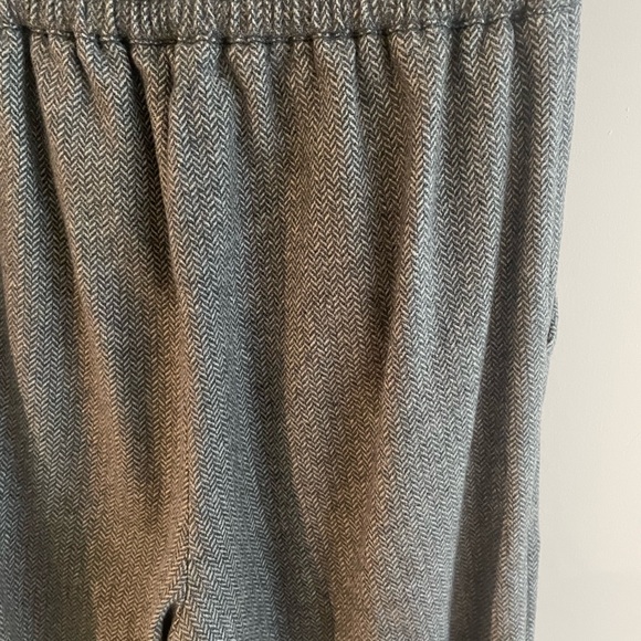 Aritzia’s Wool Pants - Picture 1 of 4